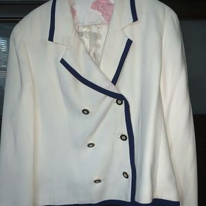Woman’s cream and Navy pantsuit 10P